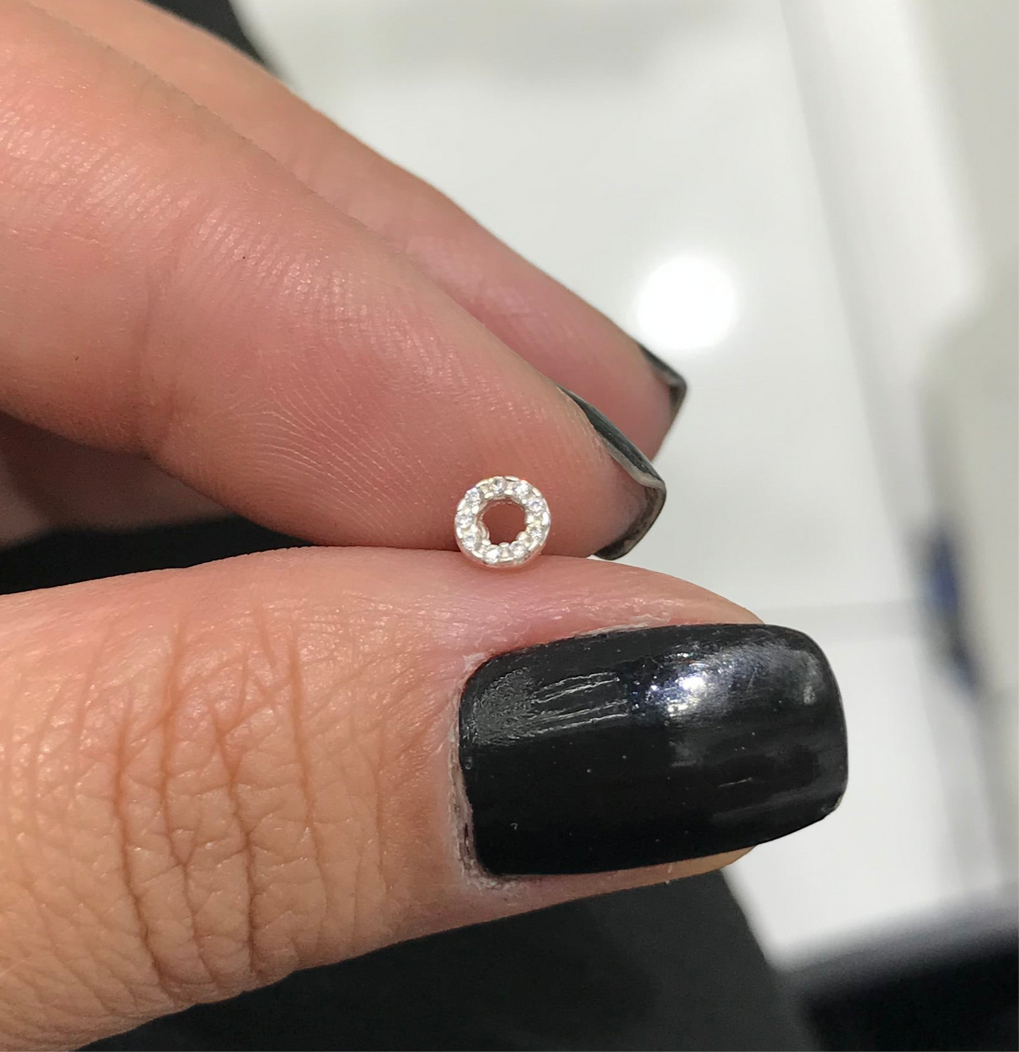 Piercing círculo cravejado (Prata 925)
