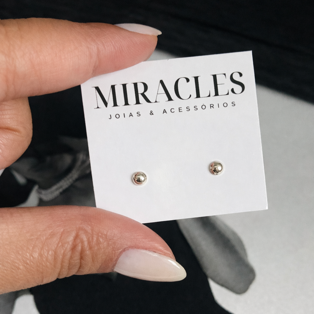 Brinco Bolinha achatada