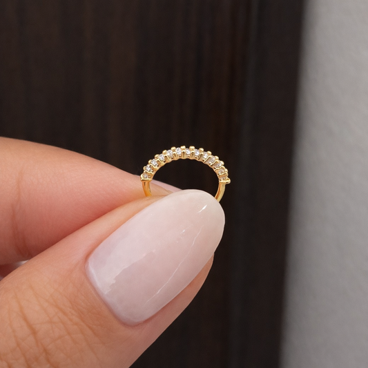 Piercing Argola Cravejada Nariz (Banho de Ouro)