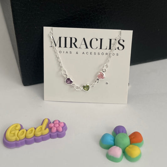 Pulseira Infantil Corações Coloridos em Prata
