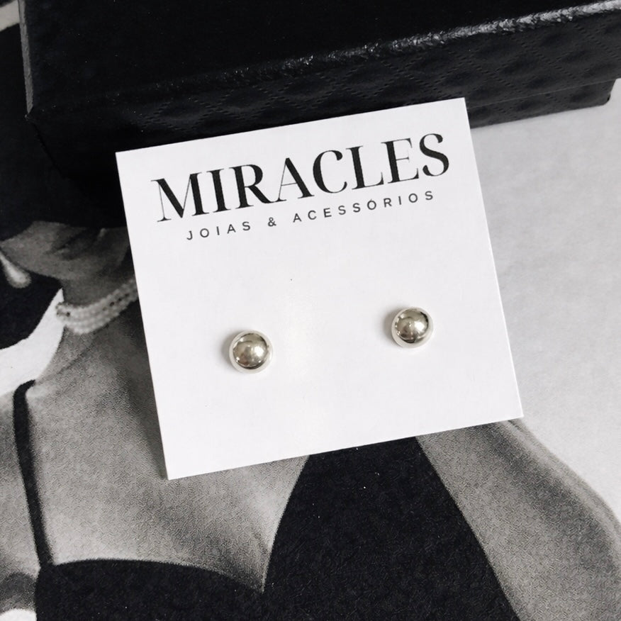 Brinco Bolinha achatada