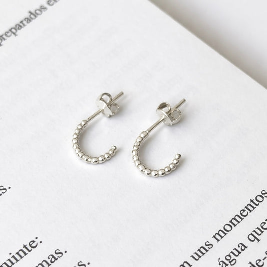 Brinco Mini Argola Bolinhas
