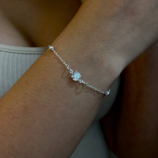 Pulseira com zircônia